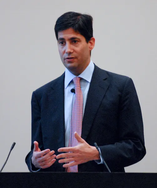 The Stanford affiliates shaping the Trump administration 3 Kevin Warsh speaking at a podium.