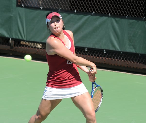 Captain Veronica Li (above) is the only senior on the Stanford women's tennis team, and she will try to use her experience to help the rest of her team as the Cardinal battles Northwestern in the third round of the NCAA Championships. (IAN GARCIA-DOTY/The Stanford Daily)