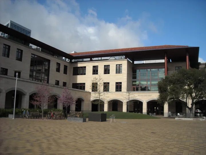 An image of the Engineering Quad at Stanford