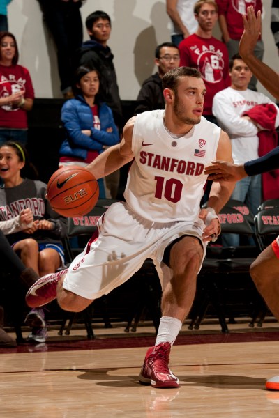 Junior guard Robbie Lemons was electric in his first career start, sinking three shots from behind the arc as Stanford opened up an 18-point lead in the first-half of its 70-68 win over Northwestern on Friday. Lemons finished with 12 points. (KYLE TERADA/StanfordPhoto.com)