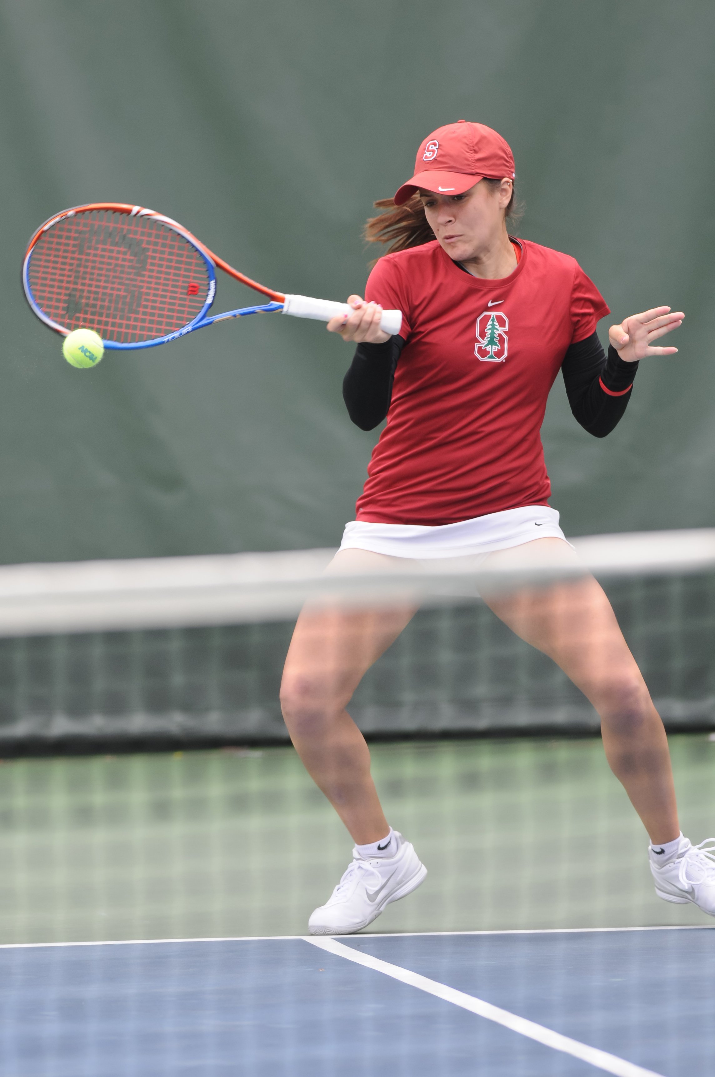 Junior Nicole Gibbs hopes to build off a very successful 2012 season when the No. 5 Card returns to the court this week (STANFORD DAILY FILE PHOTO)