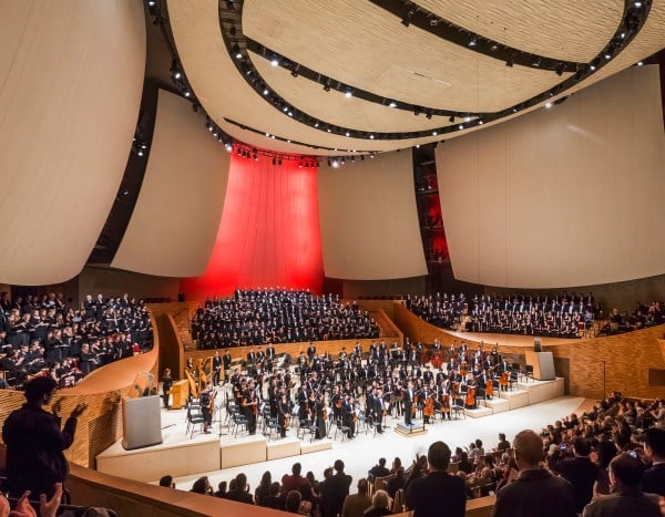 Stanford Symphony Orchestra at Bing Concert Hall. Photo by Jeff Goldberg.