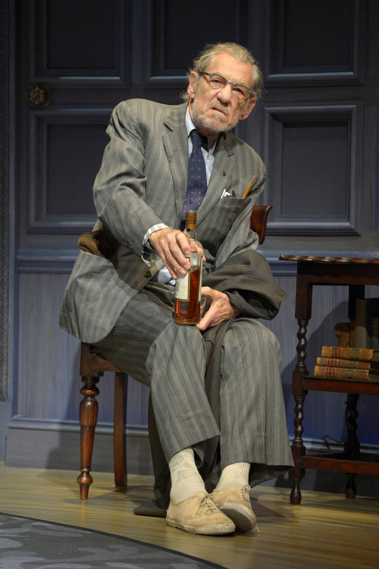 nternationally acclaimed actor Ian McKellen portrays down-and-out writer Spooner in a special presentation of the pre-Broadway engagement of Harold Pinter’s No Man’s Land at Berkeley Rep. (Courtesy of Kevin Berne)