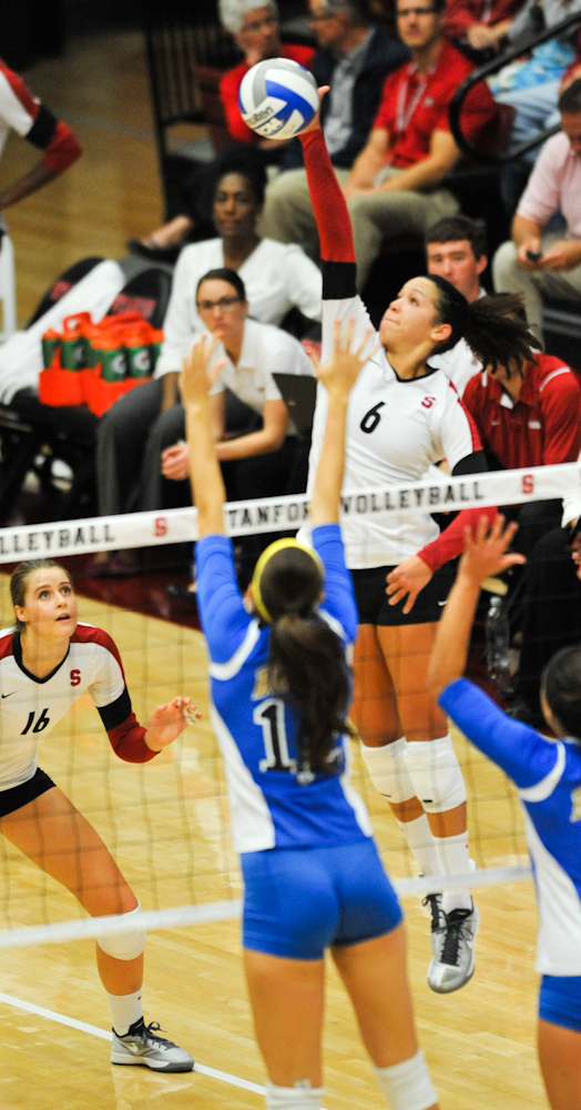 Women's volleyball outlasts Oregon on road 3-1, Oregon State up next