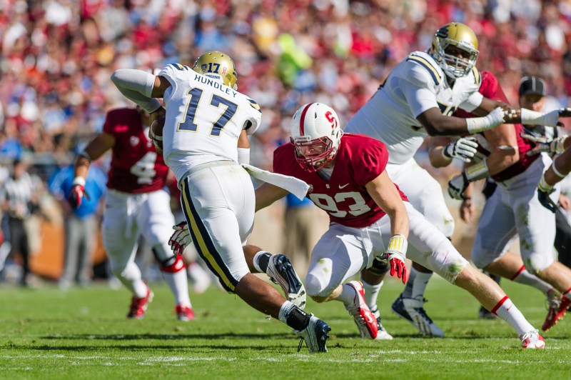 Trent Murphy (93) leads the nation with 14 sacks, 1.5 more than any other player. (Jim Shorin/Stanfordphoto.com)