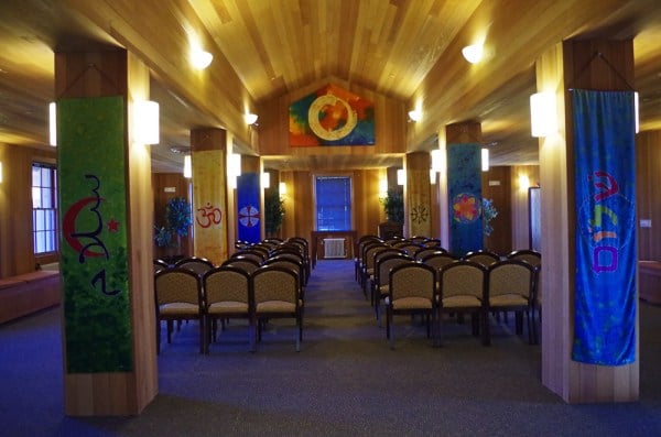 A meeting space inside the Center for Inter-Religious Community, Learning and Experiences (CIRCLE).
(SAM GIRVIN/The Stanford Daily)