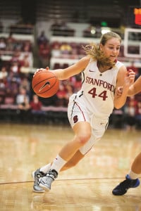 Freshman Karlie Samuelson made significant contributions this weekend, scoring 16 points on Friday and another 11 on Monday afternoon. (FRANK CHEN/The Stanford Daily)