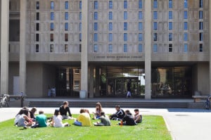 Students gather in a circle in front of Meyer Library on July 6, 2010.