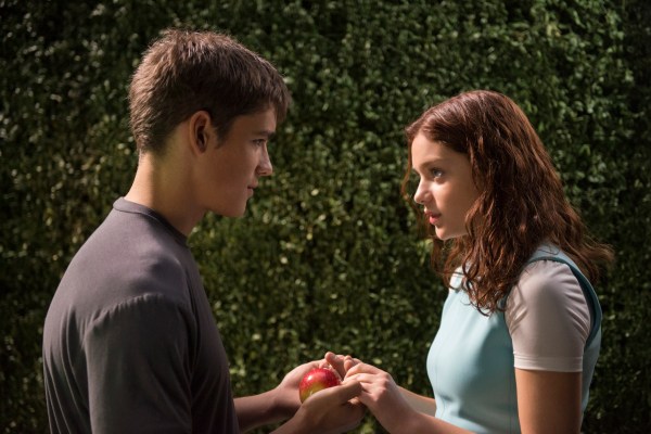 BRENTON THWAITES and ODEYA RUSH star in THE GIVER
© 2014 The Weinstein Company. All Rights Reserved.