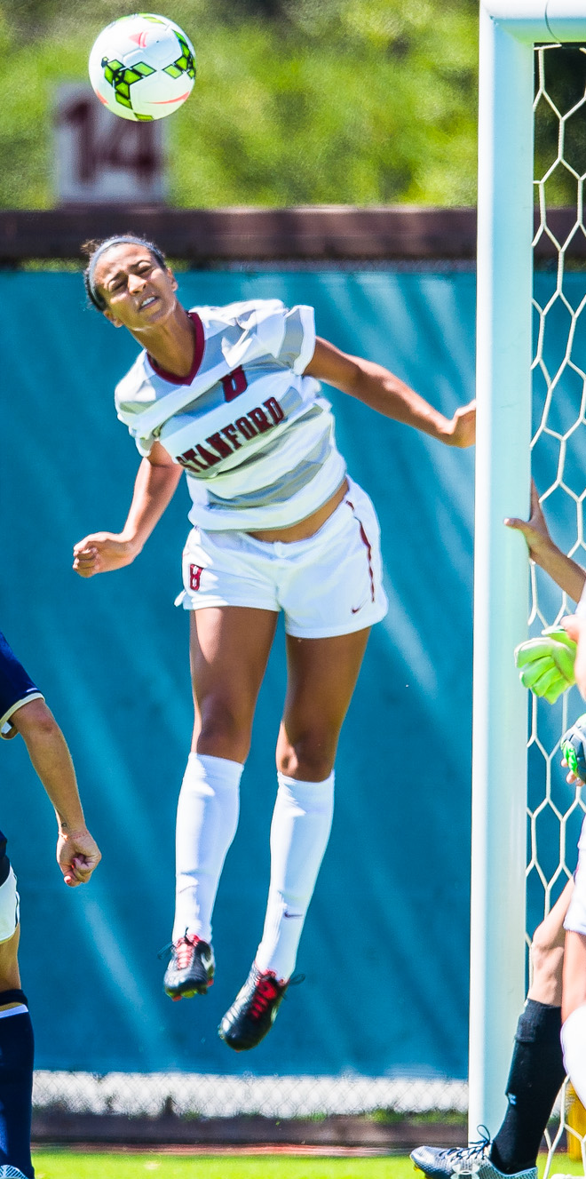 Ryan Walker-Harthorn (center) has notched a team-leading five goals during Stanford's unbeaten start. She has also posted an incredible .357 shot percentage in non-conference play.