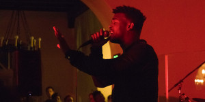 Luke James fed off the energy of the audience at Black Love in a soulful performance. Photo taken by Avi Bagla. 