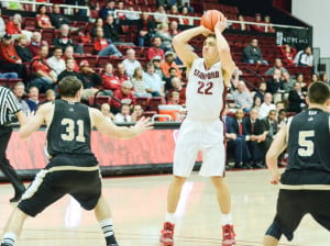 Freshman forward Reid Travis (above) has been used sparingly in his return from a stress fracture, but he will look to play a key role in anchoring the Stanford frontcourt against Utah. (LAUREN DYER/The Stanford Daily)