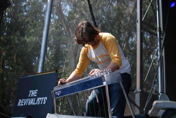 Ed Williams rocking out on the Pedal Steel Guitar. RAHIM ULLAH/The Stanford Daily