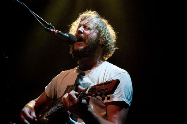 Bon Iver gives an impassioned performance at the Fillmore in San Francisco. (Moses, Wikimedia Commons)