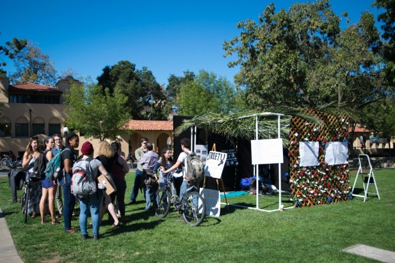 J Street U built sukkahs in White Plaza to raise awareness of the Israeli-Palestinian conflict (RYAN COHEN/The Stanford Daily).