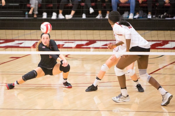 Defensive specialist Morgan Hentz is leading the Stanford team in digs. Hentz will have to continue her stellar performance in order to help the team defeat ranked opponents UCLA and USC. (AL CHANG/isiphotos.com)