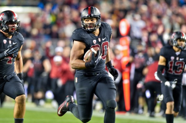 Despite leaving last week's game at Oregon early, junior defensive lineman Solomon Thomas will provide key pressure against a potent Cal passing attack as the Cardinal look to extend defensive success in the last stretch of the season. (SAM GIRVIN/The Stanford Daily)