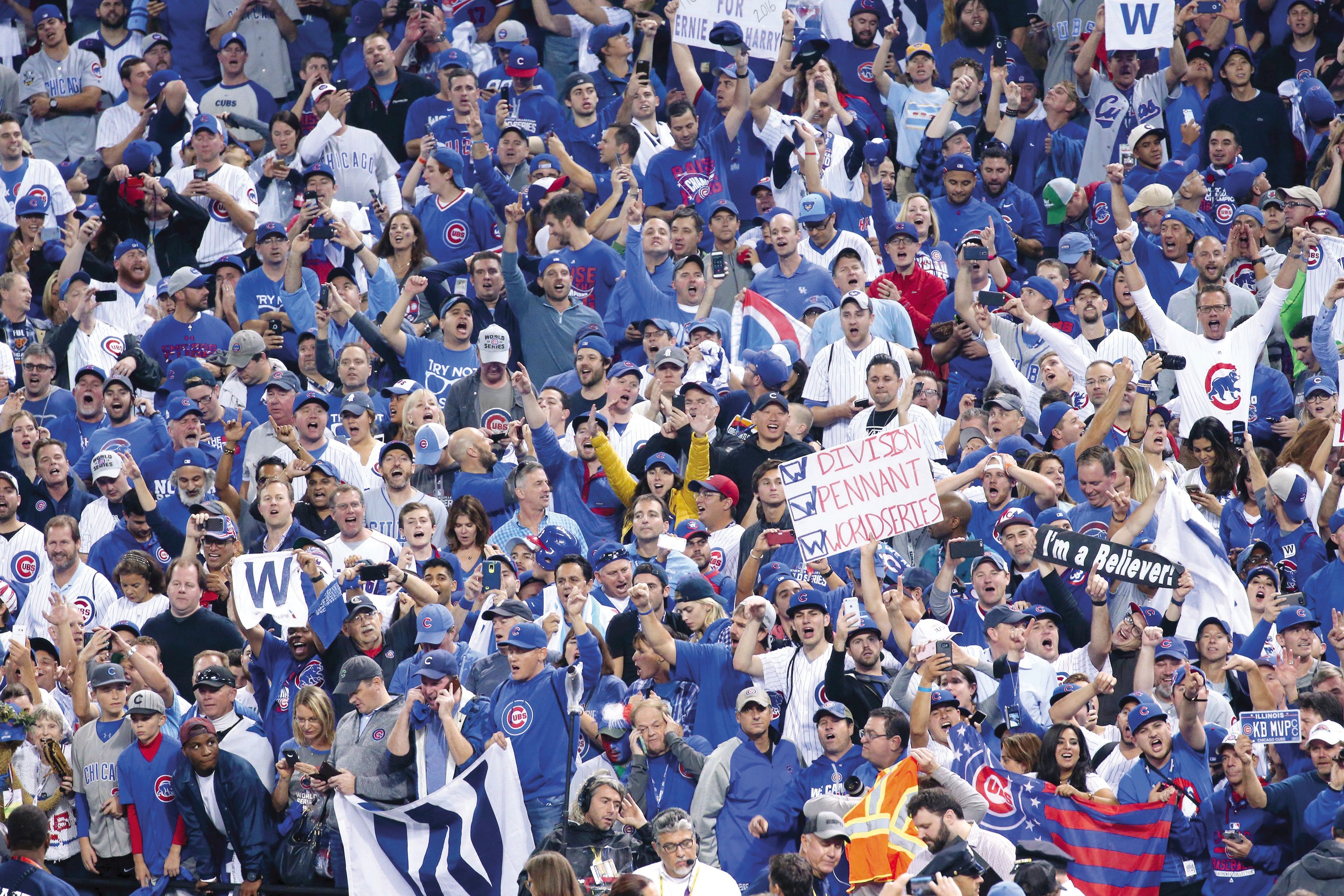 Cubs fans snapping up World Series championship gear