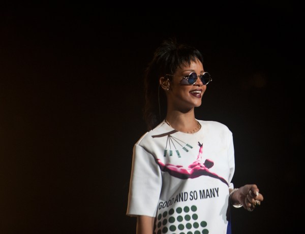 Rihanna, whose most recent album "ANTI" features a plethora of great singles, performing in 2013. (Wikimedia Commons, suran2007)