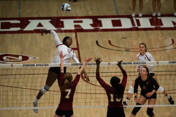 Fifth-year senior Inky Ajanaku led the team in kills as Stanford swept Denver in Maples Pavilion Friday night. (DANIEL CHAN/The Stanford Daily)