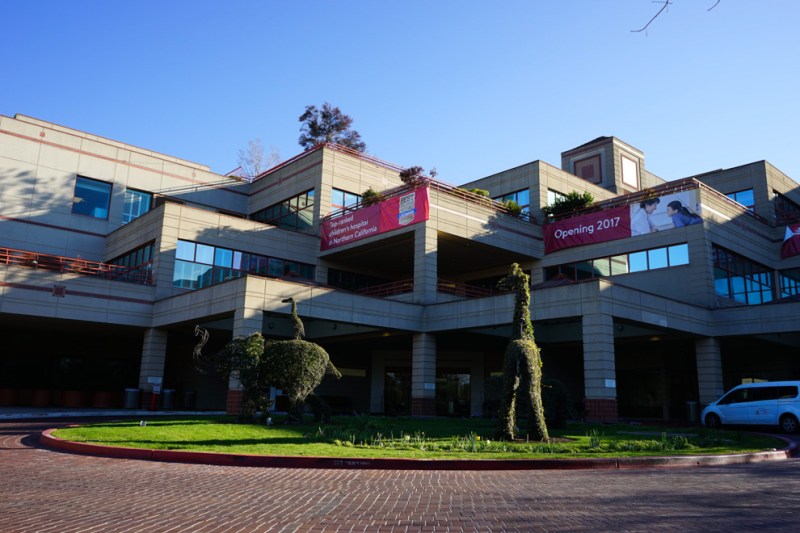 Stanford is partnering with local organizations to improve mental health care services for youth in the Peninsula. (MELISSA WEYANT/The Stanford Daily)