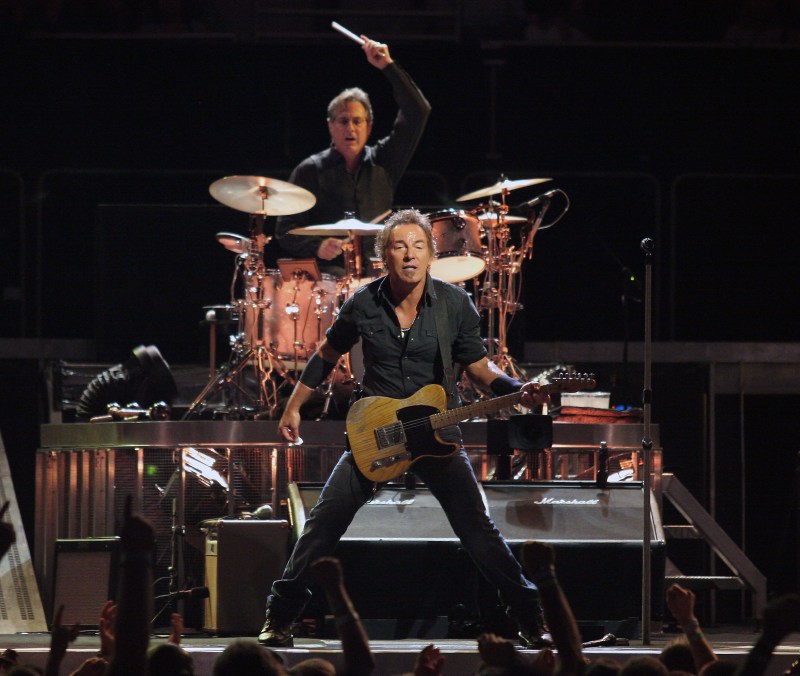 The Boss performing live in 2008. (Wikimedia Commons, Craig Oneal)