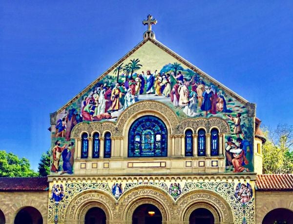 Stanford is known for Memorial Church, yet the school has historically always been nondenominational. The Grind looks back on religion at Stanford through the ages.(CAROLINE DUNN/The Stanford Daily)