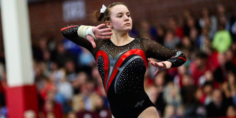 Senior Rachel Daum will be one of four seniors celebrated in Friday's meet against Oregon State. Daum has been performing very well this season, and will look to impress in her last home meet of her career. (HECTOR GARCIA-MOLINA/isiphotos.com)