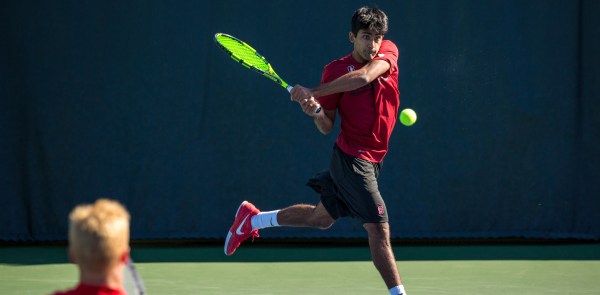 Sophomore Sameer Kumar won his fourth career three-set match against USC, but it was not enough as the Cardinal fell twice on the road. (SYLER PERALTA-RAMOS/The Stanford Daily)