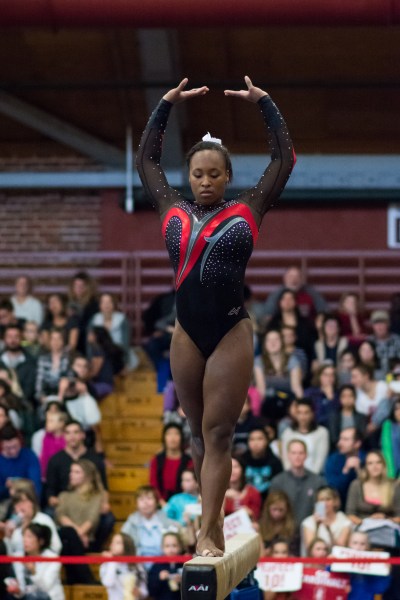 Leading Stanford to a fourth-place finish in their opening meet, senior standout Elizabeth Price placed second in all-around and top five in every event. (Rahim Ullah/Stanford Daily)