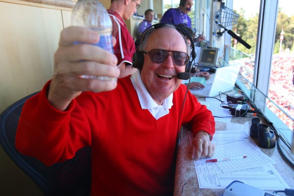 Legendary Stanford icon Bob Murphy served as a radio broadcaster at Stanford for 43 years.(KYLE TERADA/isiphotos.com)