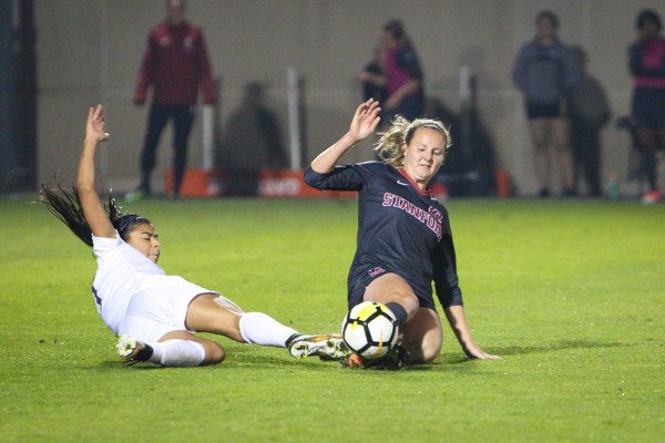 Second-best scorer in the Pac-12, junior Kyra Carusa scored the Cardinal's only goal against Washington on Friday, lifting her team to victory. The forward's late goal brings her season tally to ten scores. (AL CHANG/Stanford Athletics)
