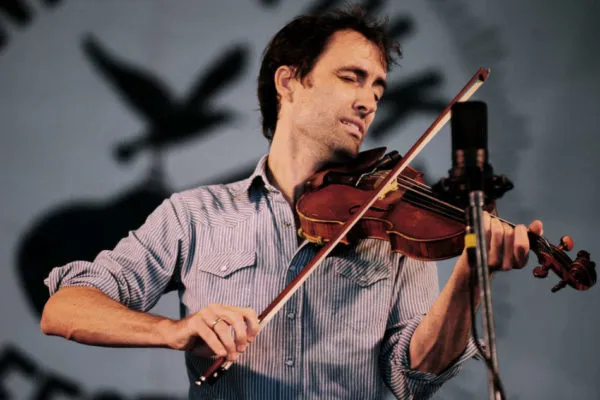 Andrew Bird lights up Bing with graceful melodies guaranteed to warm your soul