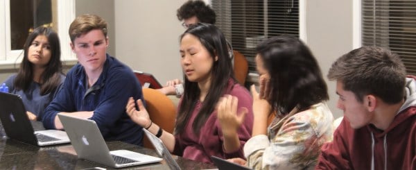 The 19th Undergraduate Senate discussed funding guidelines and individual project reports (CHENYE ZHU/The Stanford Daily).