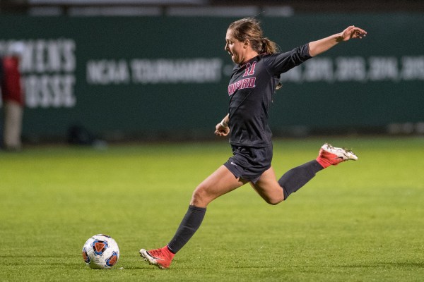 Junior Jordan DiBiasi scored Stanford's only goal against FSU on Sunday. The score brings her season tally to 19, five of which are game-winners. (LYNDSAY RADNEDGE/isiphotos.com)