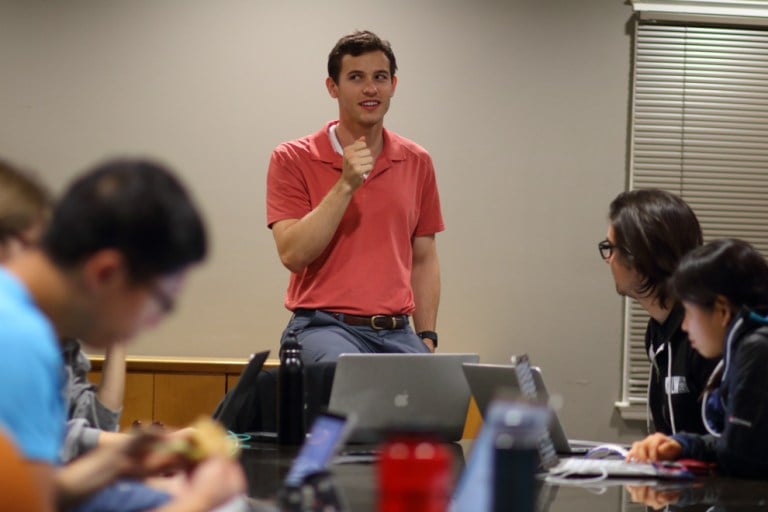 Graduate Student Council meets (SEAN CHEN/The Stanford Daily).