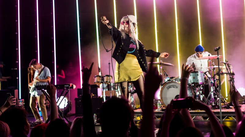 Paramore performs at the Royal Albert Hall in London. (Ralph PH/WIKIMEDIA COMMONS)