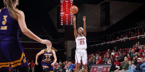 Stanford’s Kiana Williams was named Pac-12 Freshman of the Week after averaging 13 points per game over the last three games. The Cardinal will look to Williams, as well as Senior standout Brittany McPhee, to defeat both Washington teams this weekend at Maples. (Isiphotos.com)