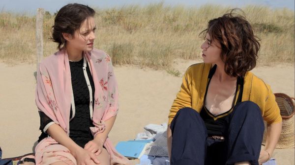 Marion Cotillard and Charlotte Gainsbourg in the movie "Ismael's Ghosts." (JEAN-CLAUDE LOTHER/Magnolia Pictures)