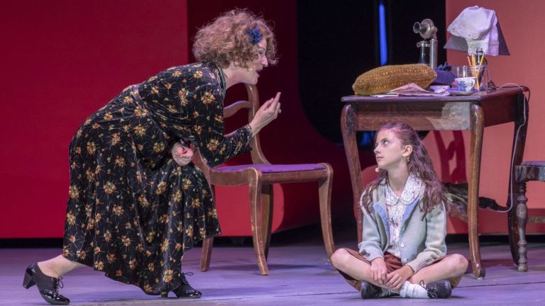 Miss Hannigan (Ana Gasteyer) scolds Annie (Kaylin Hedges) in the Hollywood Bowl production of "Annie." (BRIAN VAN DER BRUG/Los Angeles Times)