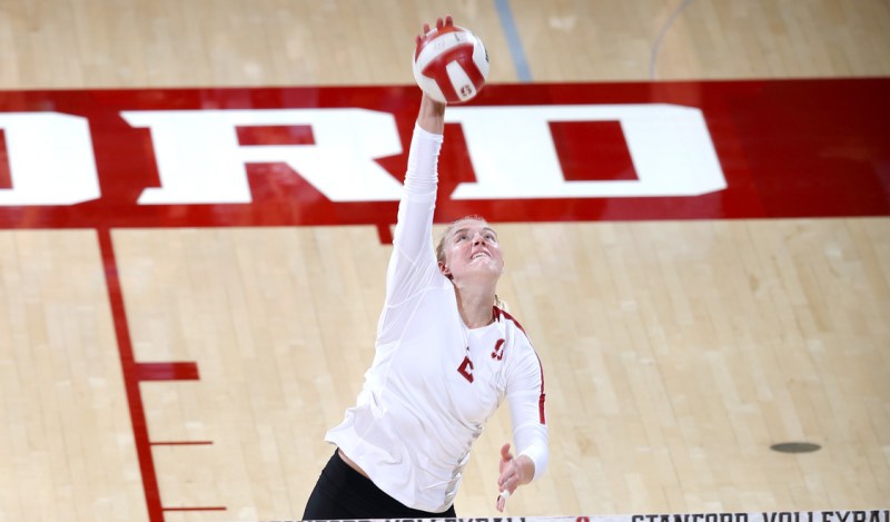 Junior wing Kathryn Plummer registered 21 kills and 4 digs in Sunday's contest versus Arizona. Despite registering 9 errors, Plummer finished the day with a .273 hitting percentage. (HECTOR GARCIA-MOLINA/isiphotos.com)