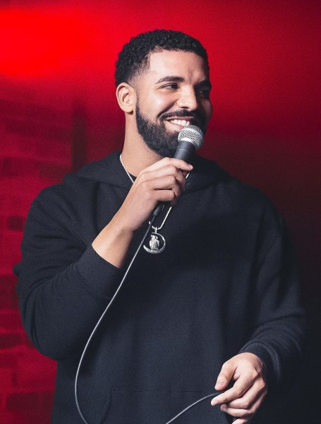 Drake's summer was suffused with controversy (courtesy of Anton Mak and Wikimedia Commons).