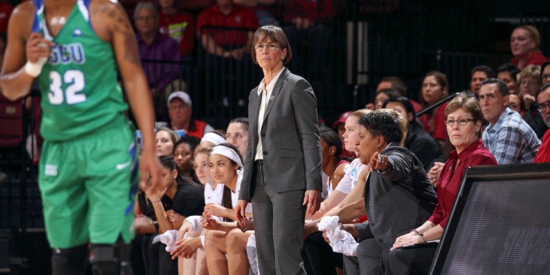 Head coach Tara VanDerveer enters her 33rd season at the helm of the women's basketball team. Her career at Stanford includes an impressive 884-192 (.822) record across 32 seasons. She was inducted into both the Naismith Memorial basketball Hall of Fame (2011) and Women's Basketball Hall of Fame (2002). (BOB DREBIN/isiphotos.com)