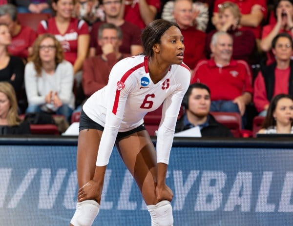 Senior middle blocker Tami Alade (above) led the Stanford defense with 14 total blocks, one shy of a career high. (JOHN P. LOZANO/isiphotos.com)
