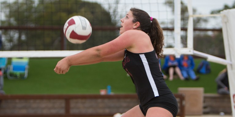 Sophomore Amelia Smith (above) won matches against both Arizona and USC this weekend. She competes alongside junior Morgan Hentz as the No. 3 pair. (ERIN CHANG/isiphotos.com)