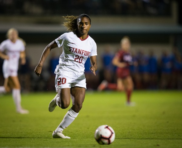 Junior Catarina Macario (above) ranks second in the nation in both points (23) and goals (9). (ERIN CHANG/isiphotos.com)