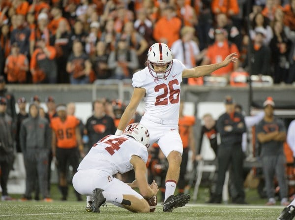 Senior kicker Jet Toner (above #26) nailed a 39-yard field goal with one second remaining to break Stanford's three-game losing streak. (JOHN TODD/isiphotos.com)