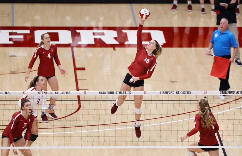 Freshman outside hitter Kendall Kipp (#10 above) has stepped up for the Cardinal, registering a career-best .625 hitting percentage on Sunday's victory over the Sun Devils. Kipp enters Friday's game against the Buffaloes as the reigning Pac-12 Freshman Player of the Week for the second consecutive week. (HECTOR GARCIA-MOLINA/isiphotos.com)