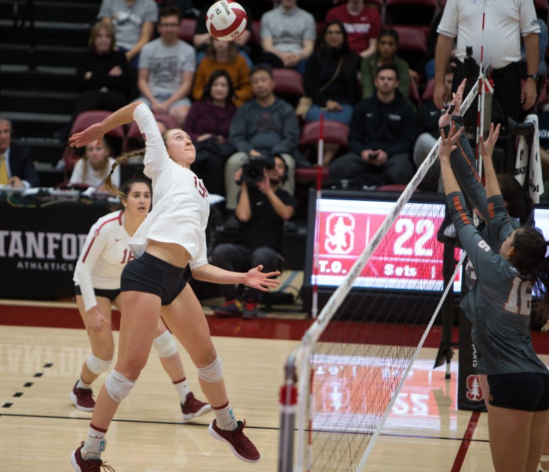 Graduate middle Madeline Gates (above) paced the floor with a season-best nine total blocks in Sunday's sweep of Oregon. In total, the Cardinal roofed 13 of the Ducks' shots, holding them to .104 hitting on the afternoon. Gates was also highly effective on the offensive side of the ball, slashing 7/1/17. (Photo: ERIN CHANG/Stanford Athletics)