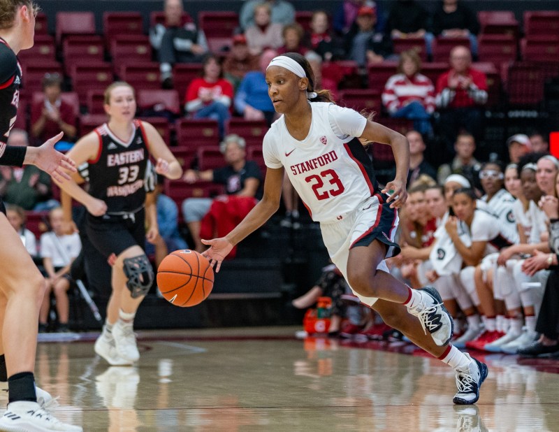 Junior guard Kiana Williams contributed 11 points in just 17 minutes of play in Tuesday's season-opening win against Eastern Washington. Stanford cruised to a 92-27 victory as 12 of the 13 Cardinal women who saw playing time also scored. (Photo: John P. Lozano/isiphotos.com)